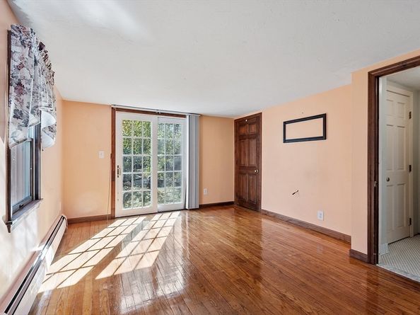 4 Moran St, Gardner MA 01440