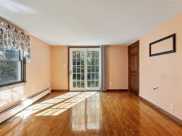4 Moran St, Gardner MA 01440