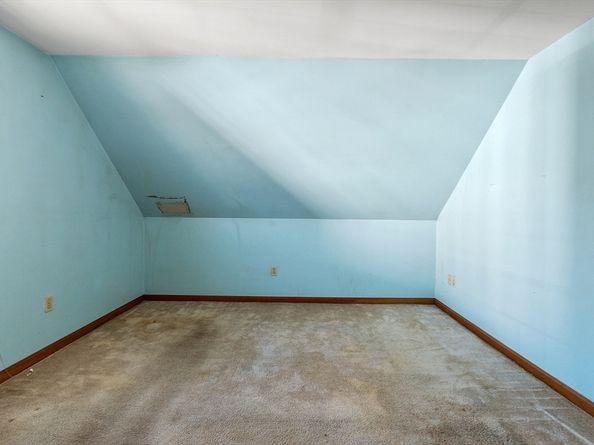 4 Moran St, Gardner MA 01440