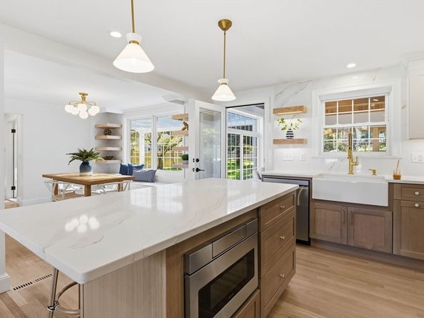 105 Cedar Acres Rd, Marshfield MA 02050