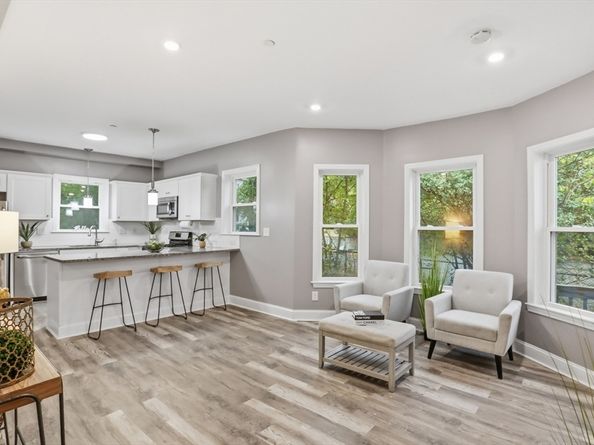 10 Elliott Place 1R, Peabody MA 01960