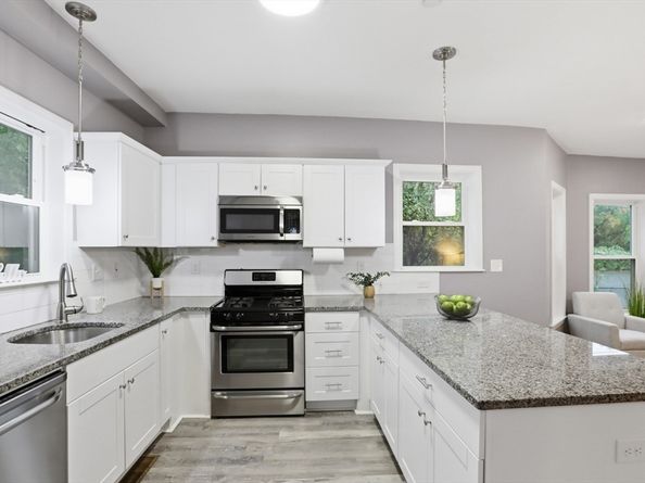 10 Elliott Place 1R, Peabody MA 01960