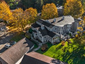 45 Shawheen Road 28, Bedford MA 01730