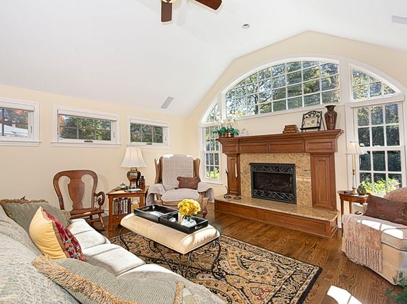 93 Winfield Rd, Holden MA 01520