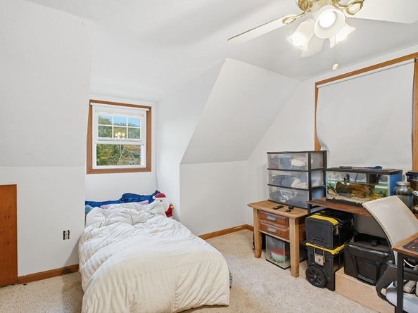 18 Mumford Rd, Sutton MA 01590