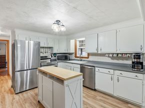 18 Mumford Rd, Sutton MA 01590