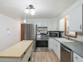 18 Mumford Rd, Sutton MA 01590