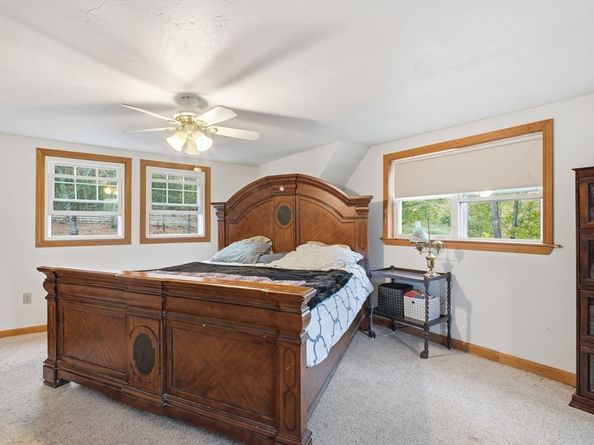 18 Mumford Rd, Sutton MA 01590