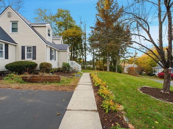 18 Mumford Rd, Sutton MA 01590