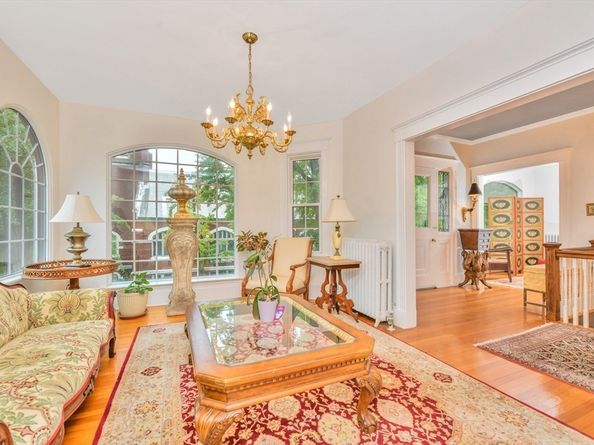 23 Tonawanda St, Boston MA 02124