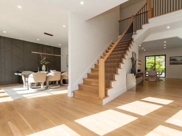 63 Drumlin Rd, Newton MA 02459