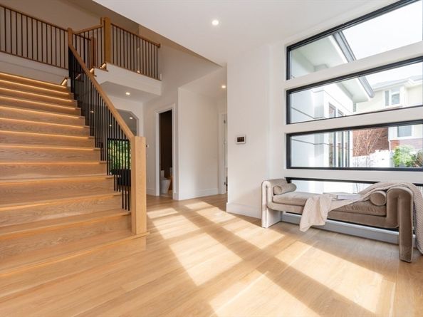 63 Drumlin Rd, Newton MA 02459