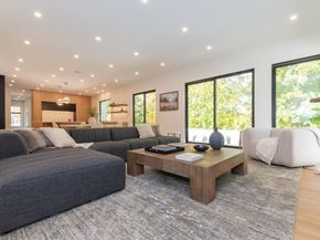 63 Drumlin Rd, Newton MA 02459