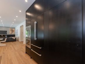 63 Drumlin Rd, Newton MA 02459