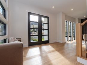 63 Drumlin Rd, Newton MA 02459