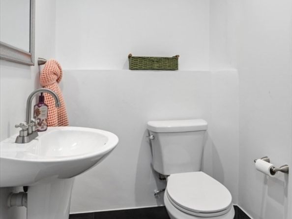 29 Fenton Ave, Lynn MA 01905