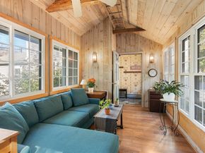 17 Maple St, Sterling MA 01564