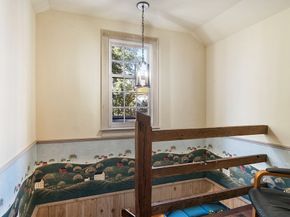 17 Maple St, Sterling MA 01564