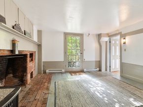 17 Maple St, Sterling MA 01564