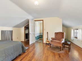 17 Maple St, Sterling MA 01564