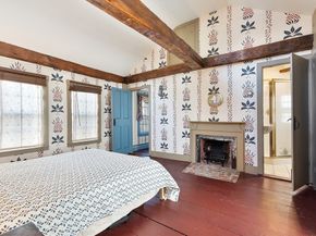 17 Maple St, Sterling MA 01564