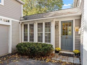 17 Maple St, Sterling MA 01564