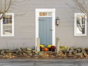 17 Maple St, Sterling MA 01564