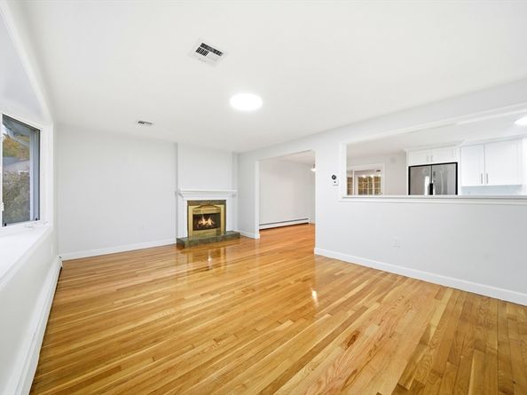 30 Bullard St, Sharon MA 02067