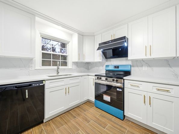 30 Bullard St, Sharon MA 02067