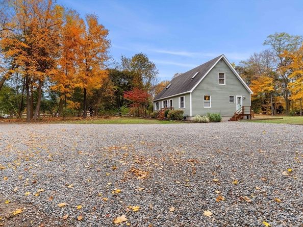 21 Hammond Street, Rowley MA 01969