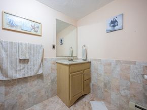 11 Edgeworth Street, Billerica MA 01821