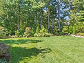 25 Flintlock Road, Lexington MA 02420