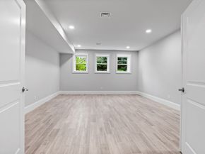 25 Flintlock Road, Lexington MA 02420