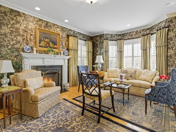 3 Warren Dr, Middleton MA 01949