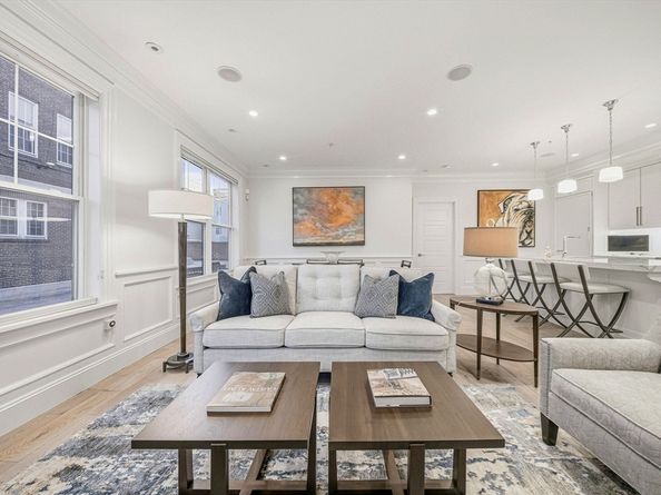 205 E St. 4N, Boston MA 02127