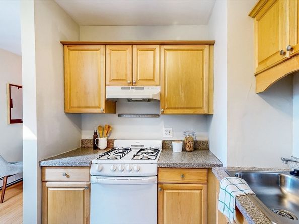 29 Eden St 3, Boston MA 02129