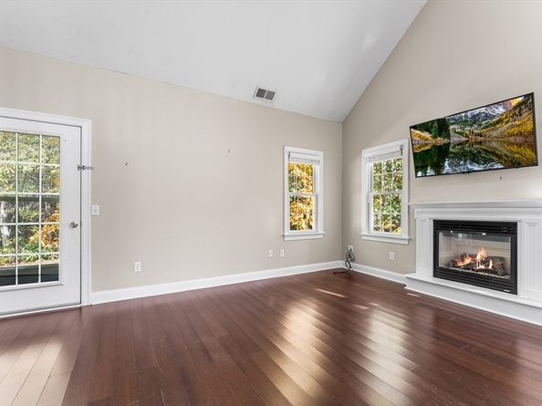 26 Zain Cir 26, Milford MA 01757