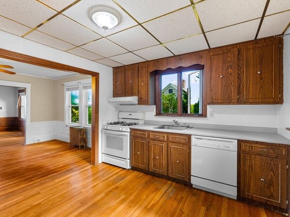 59 Riverview Rd, Boston MA 02135