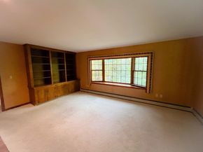 47 Banbury Lane, Holden MA 01520