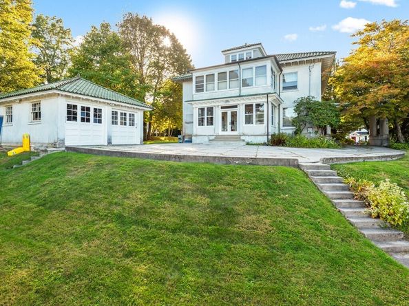 19 Kenilworth Road, Worcester MA 01602