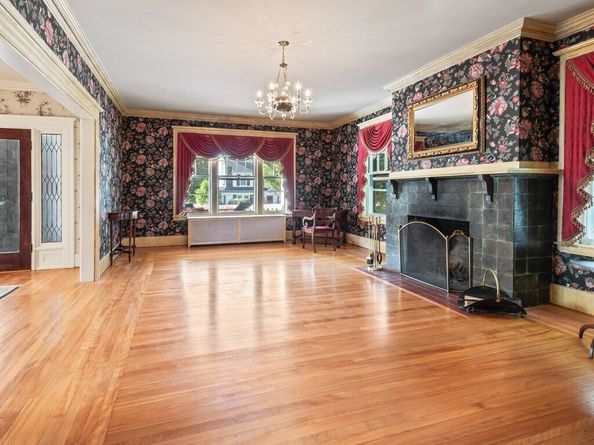 19 Kenilworth Road, Worcester MA 01602