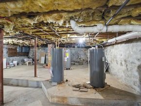 19 Myrtle Ave, Webster MA 01570