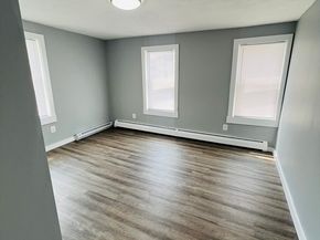 19 Myrtle Ave, Webster MA 01570