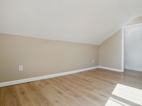 19 Myrtle Ave, Webster MA 01570