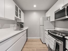 75 Clarendon St 201, Boston MA 02116