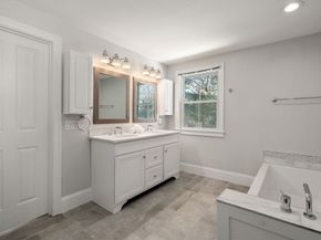 150 Country Club Rd, Newton MA 02459