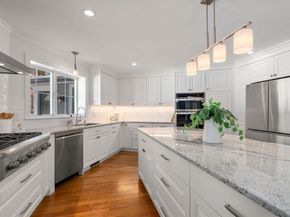 150 Country Club Rd, Newton MA 02459