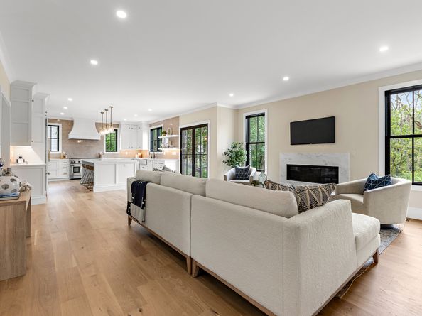 317 Park Street, New Canaan CT 06840