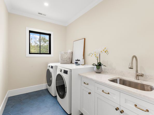 317 Park Street, New Canaan CT 06840