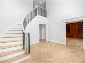 40 Hoyclo Road, Stamford CT 06903